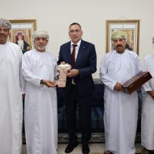 السفير الرويضي يلتقي جمعية الصحفيين العُمانية ويطلعها على الأوضاع في فلسطين
