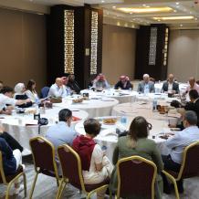 مركز القدس للمساعدة القانونية يحذر من تداعيات مخطط واستهداف الخان الأحمر والتجمعات البدوية