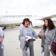 ناشطو "أسطول الصمود العالمي" يصلون إلى إسطنبول