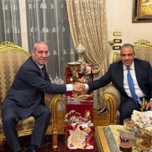 الشيخ يبحث مع وزير الخارجية المصري آخر التطورات والأوضاع