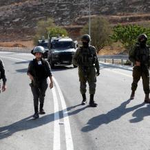 مداهمات واعتقالات بالضفة والقدس واعتداءات للمستوطنين في نابلس