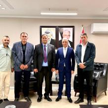 الوزير قنديل يبحث مع بلدية الظاهرية تداعيات الاغلاقات على المدينة وسبل التخفيف من آثاره على المواطنين