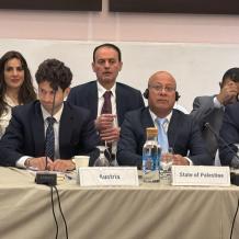 أبو هولي يطالب برفع مشروطية تمويل الأونروا ويحذر: الإجراءات التدبيرية خط أحمر لا يمكن شرعنته