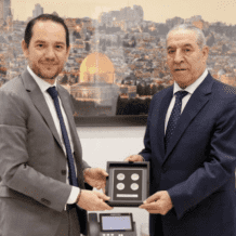 الشيخ يستقبل القنصل العام الفرنسي وممثلة الكونفدرالية السويسرية في لقاءين وداعيين