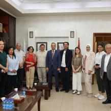 رئيس بلدية الخليل يدعو المانحين إلى تعزيز دعم المشاريع التنموية