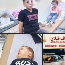 إصابة أفراد عائلة بالاختناق إثر اعتداء مستوطنين قرب بلدة عقربا