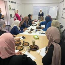 جمعية المرأة العاملة للتنمية تعقد لقاءً لتبادل الخبرات بين مجالس الظل النسوية في جنوب الضفة الغربية