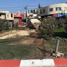 الاحتلال يدمر نصبا تذكارية لشهداء ورموز وطنية في مدينة طولكرم وبلدة كفر اللبد شرقها