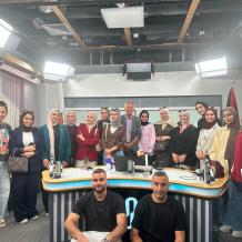 شملت شبكة راية.. زيارة ميدانية لطلبة وخريجي خضوري ضمن مشروع "مسارات إعلامية"