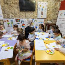 "المدارس الصيفية" تختتم فعالياتها في القدس.. شهر من التعلم واللعب وتنمية المواهب بدعم مغربي