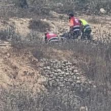 مستوطنون يهاجمون طاقم بلدية قصرة والاحتلال يحتجز 3 منهم