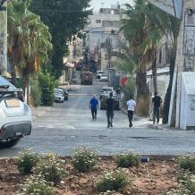 إصابة حرجة لمواطن برصاص الاحتلال في مخيم الأمعري