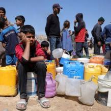 خاص | أزمة المياه تتفاقم في غزة.. شربة الماء تحولت إلى حلم للنازحين