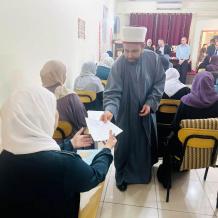 بالصور | ألف طالب وطالبة يتقدمون لامتحان وزاري في التجويد