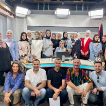 جمعية التمكين تنفذ زيارة تعلّم ميداني لطلبة خضوري في شبكة راية الإعلامية