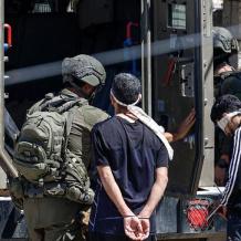 حملة اعتقالات ومداهمات واسعة في الضفة والقدس