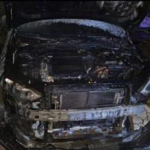 مستوطنون يحرقون 3 مركبات في أم صفا شمال غرب رام الله