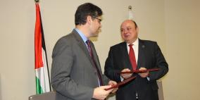 سلطة النقد توقع مذكرة تفاهم مع مبادرة الشرق الأوسط للاستثمار