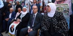 الحكومة: تعميم وقف الفعاليات المساندة للاسرى مزور 