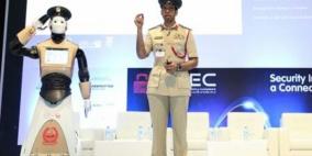 شرطي آلي ينضم إلى شرطة دبي