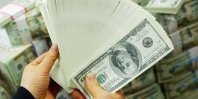 الدولار يهبط بعد مكاسب قوية