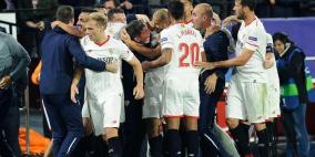 ما وراء الاحتفالات الجنونية للاعبي إشبيلية مع مدربهم