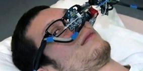 ابتكار نظارة تسمح للمعاقين بالتحكم في الكمبيوتر