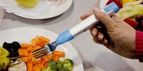 شوكة طعام جديدة تحذر المستخدم في حالة تناول الطعام بسرعة