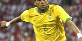 داني الفيس يحرز هدفا في مرماه ويهدي سويسرا فوزا غاليا على البرازيل