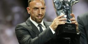 ريبيري يُهدي جائزة أفضل لاعب أوروبي لزوجته الجزائرية