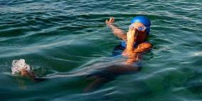 ستينية أميركية تسبح من كوبا لفلوريدا دون حماية من القرش