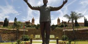 بعد يوم واحد من دفنه.. الكشف عن أضخم تمثال لمانديلا