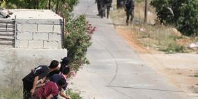 مواجهات قرب سجن عوفر اليوم تضامنا مع الاسرى المضربين عن الطعام