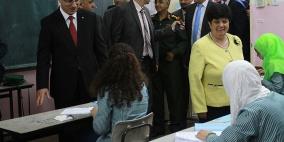 الحمد الله يتفقد قاعات امتحان الثانوية العامة في نابلس