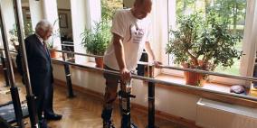 مشلول يسير مرة أخرى ويمنح الأمل لملايين المصابين بالنخاع الشوكي