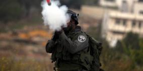 اصابة اكثر من 30 طالبا وطالبة في اقتحام الاحتلال للكلية العصرية