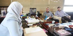 غنام تستقبل مدير الضابطة في المحافظة وتؤكد على التعاون لضبط السوق