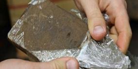 الشرطة تقبض على شخصين بحوزتهما مواد مخدرة برام الله