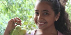 تفاحــــــة واحــدة على الريــــــق.... لاتدع للطبـــيــــــب إليـــــــك طريــــــــق