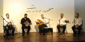 فرقة اصدقاء الشيخ امام تغني في متحف درويش  يافلسطينيه