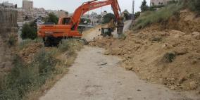 بلدية الخليل تعود لفتح شارع عرضي وسط المدينة