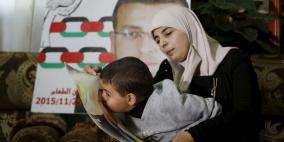 القيق يدخل مراحل خطيرة ويطلب رؤية زوجته وأبنائه