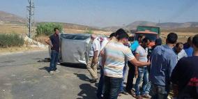 اصابة مواطنين في حادث سير شرق نابلس