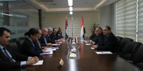 المالكي ونظيره المصري يبحثان تعزيز العلاقات الثنائية والتنسيق في المحافل الدولية