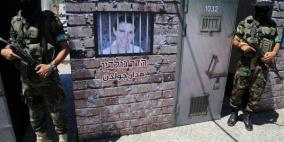 قيادي في حماس ينفي بدء التفاوض مع إسرائيل بشأن "أسراها"