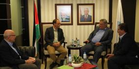 المهندس مازن غنيم يلتقي مختصين من مصلحة المساحة الجيولوجية الامريكية