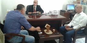 رئيس بلدية الرام يقوم بزيارة لدائرة القدس الانتخابية