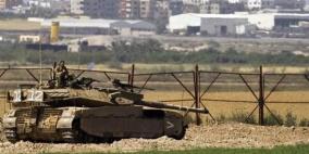 آليات الاحتلال تستهدف المواطنين شرق خان يونس