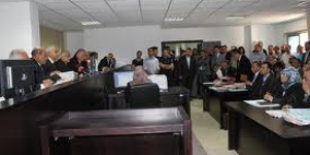 'العليا' ترجئ البت في قضية المعلمين المفصولين للرابع من أيلول
