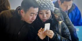 زوجان صينيان يبيعان ابنتهما لشراء "آيفون" وأحذية رياضية